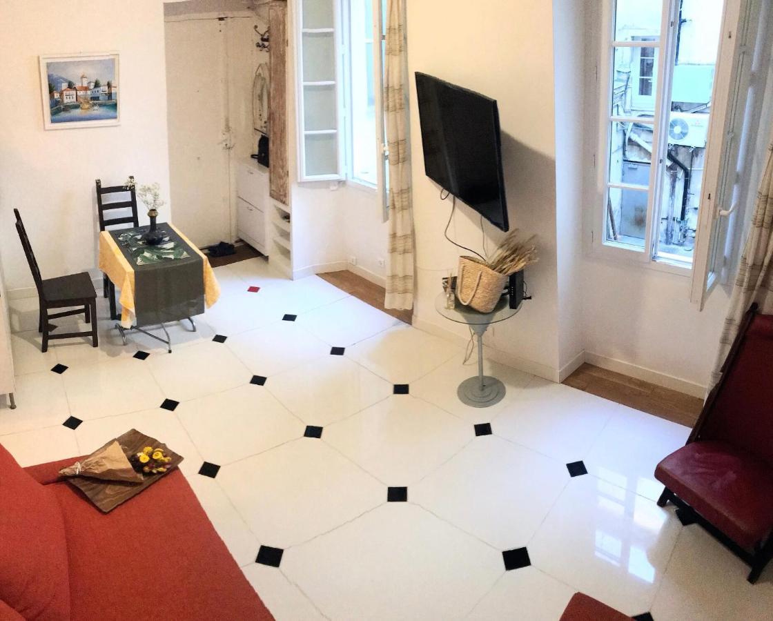 Appartement Claudia - Central - Very Close To Sea - Calm - Ac Nizza Exterior foto